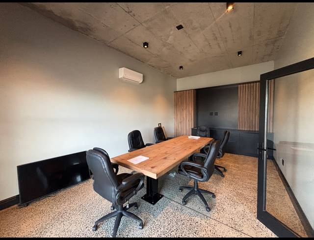 500M² WAREHOUSE TO LET IN FIRGROVE